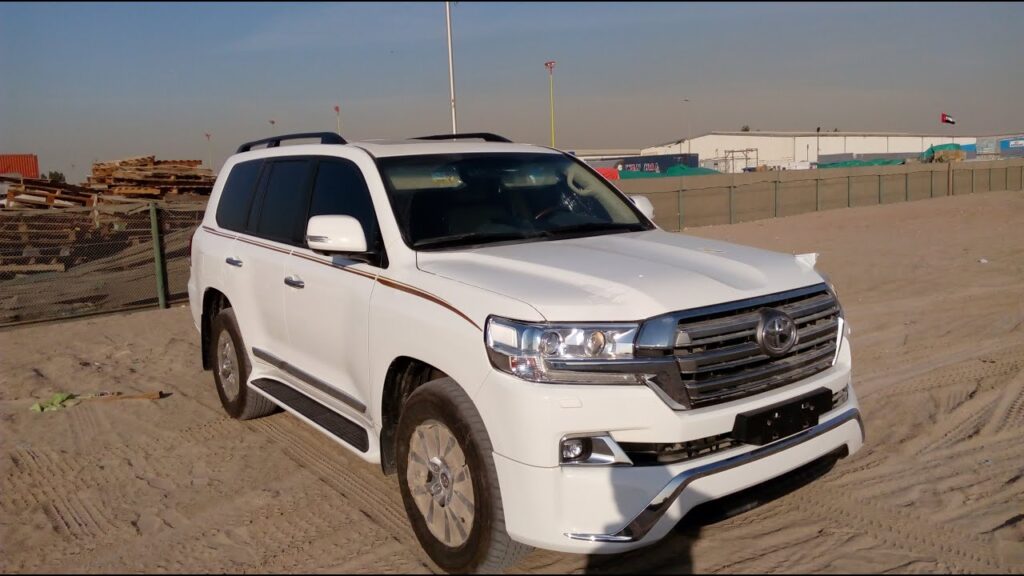 Toyota Land Cruiser Rental in Dubai