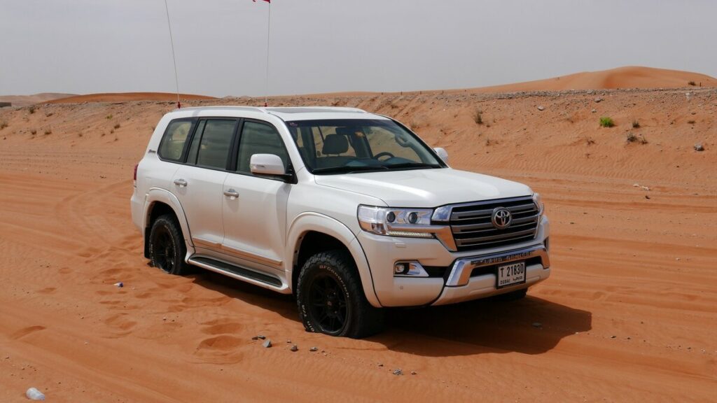 Toyota Land Cruiser Rental in Dubai