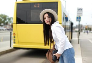 Bus Rental in Mumbai & cab service in thane