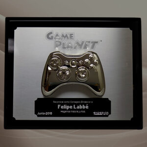 custom trophy makers