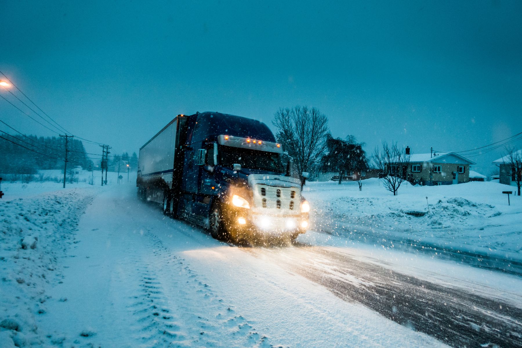 Full truckload (FTL) and less-than-truckload (LTL) shipping services by Consort Group